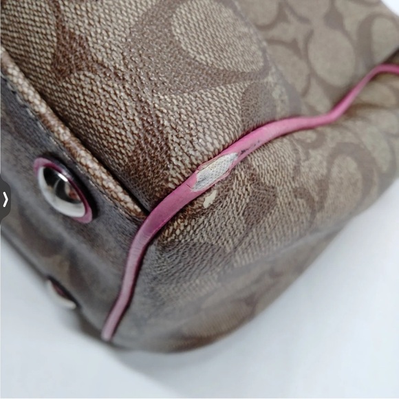 Coach Bag - Picture 2 of 3